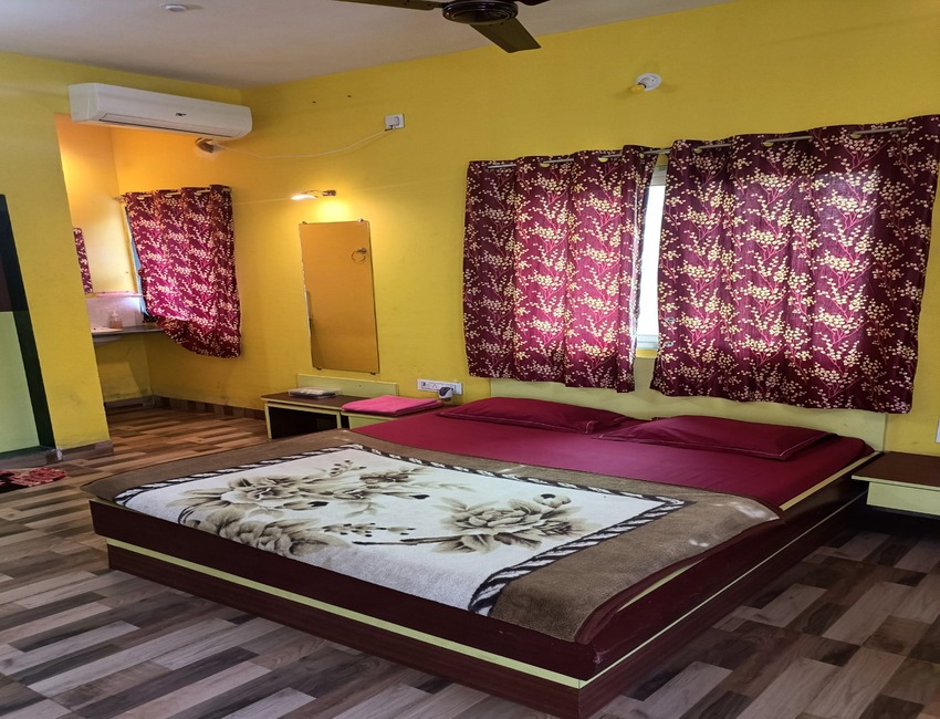 Rooms in thane with ac 