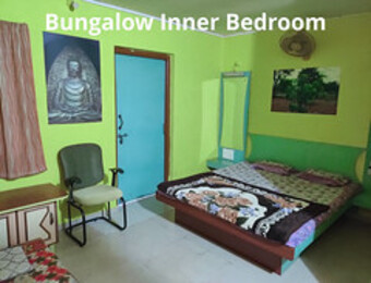 Resort with bungalow room 